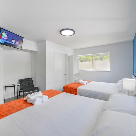 Radiant Unit With Parking And Pool - M26 Apartman Hollywood Kültér fotó
