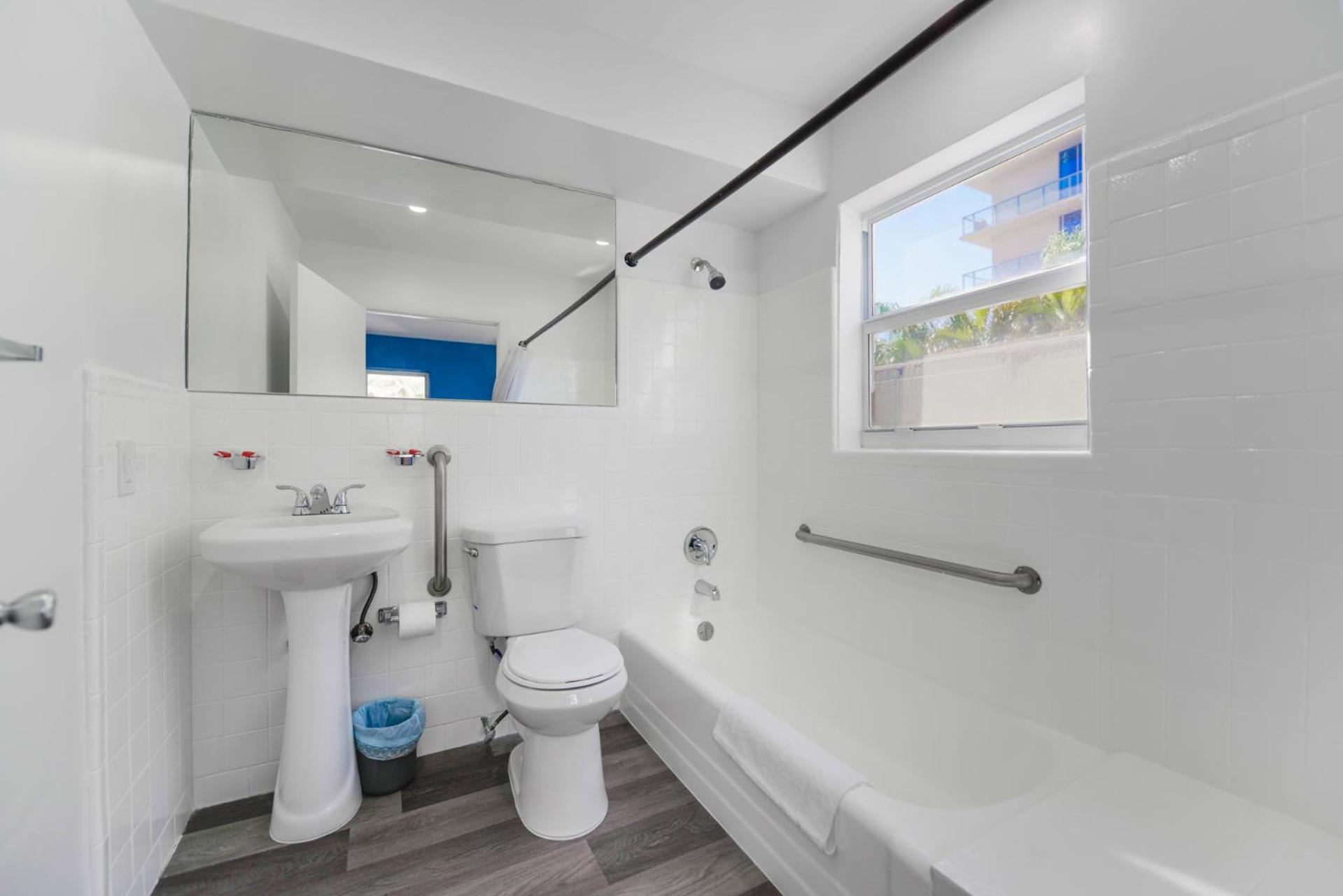 Radiant Unit With Parking And Pool - M26 Apartman Hollywood Kültér fotó