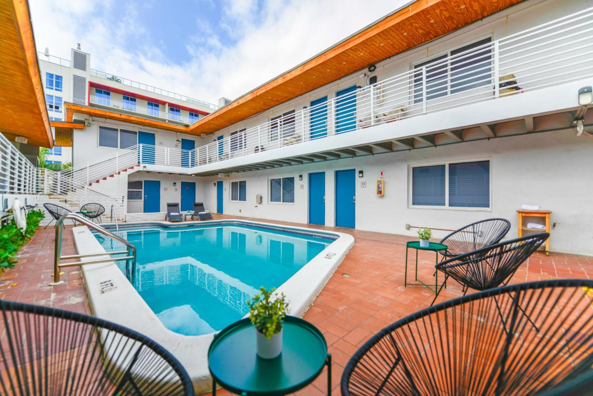 Radiant Unit With Parking And Pool - M26 Apartman Hollywood Kültér fotó